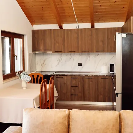Gjuhadol Corner Apartment