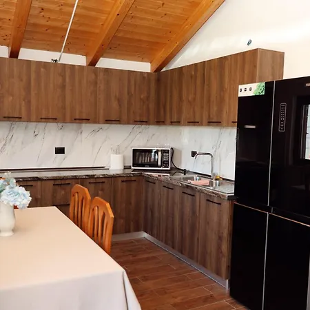 Apartment Gjuhadol Corner Shkoder